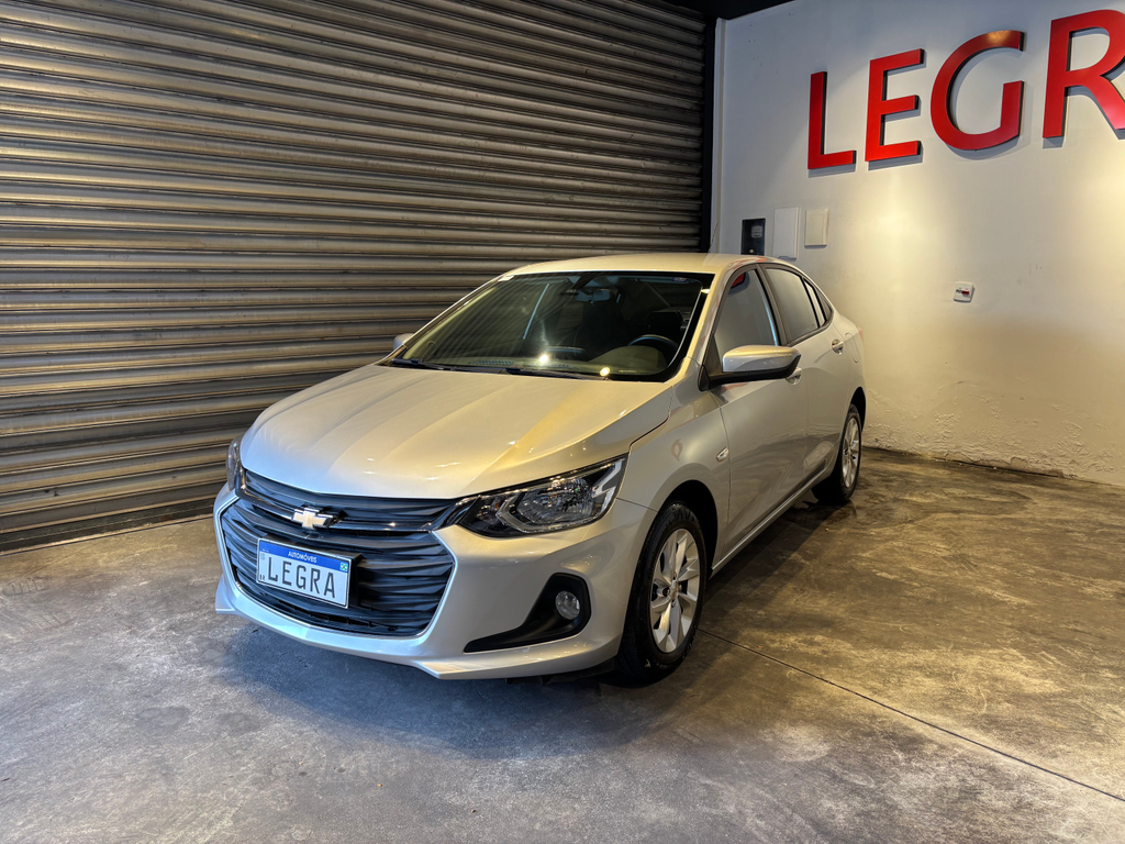 Chevrolet Onix Sedan Prata