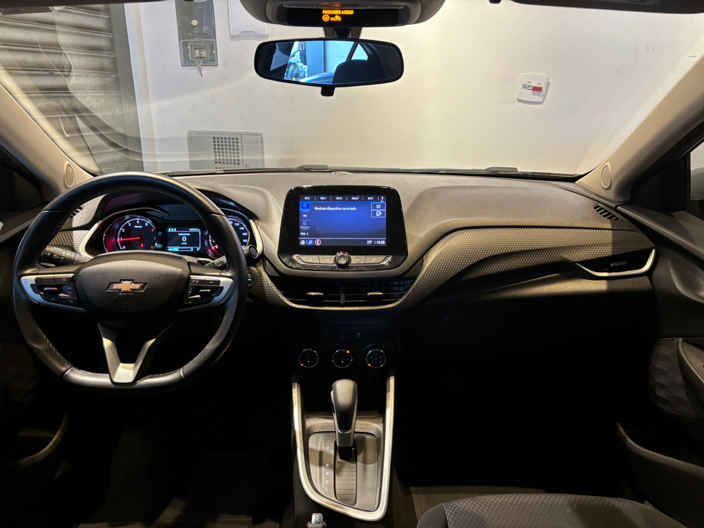 Chevrolet Onix Sedan Prata