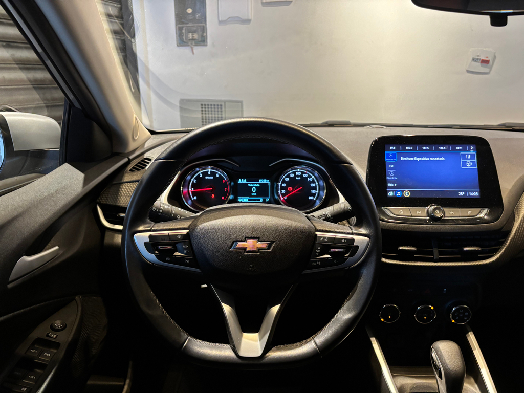 Chevrolet Onix Sedan Prata