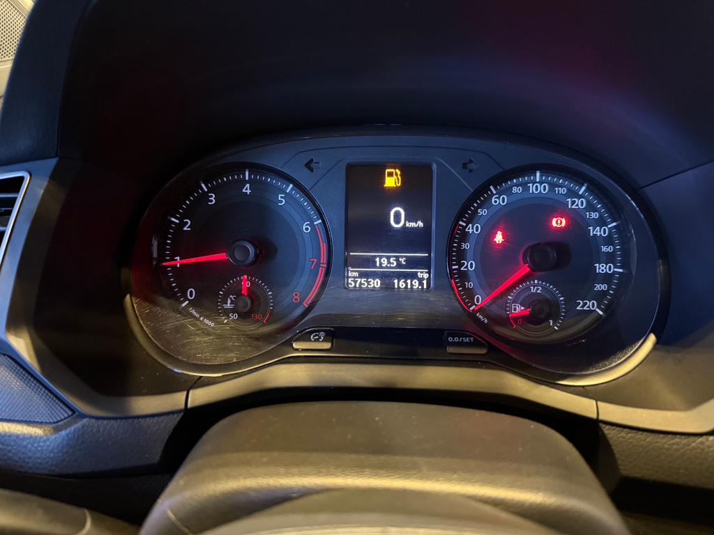 Volkswagen Voyage Prata