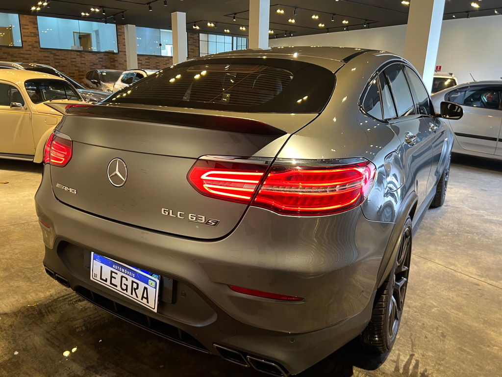 Mercedes Benz GLC-63 Cinza