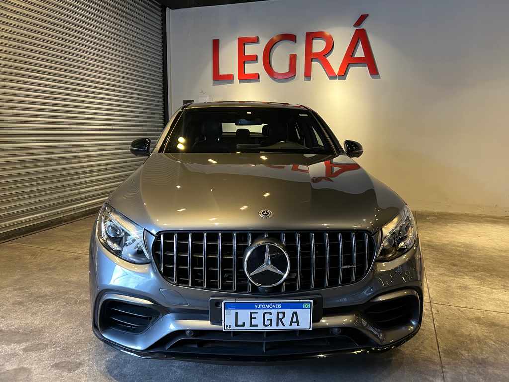 Mercedes Benz GLC-63 Cinza
