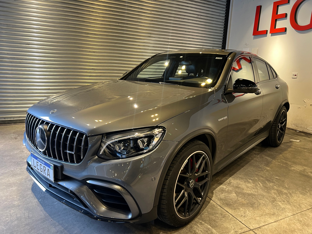 Mercedes Benz GLC-63 Cinza