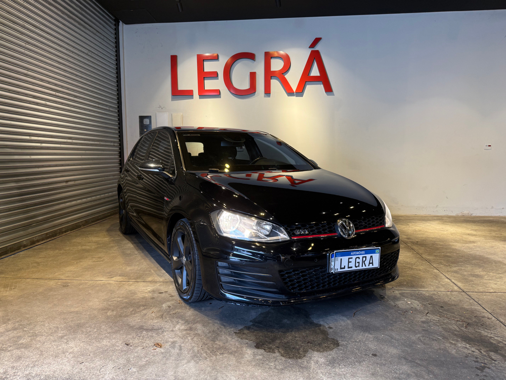 Volkswagen Golf Preto