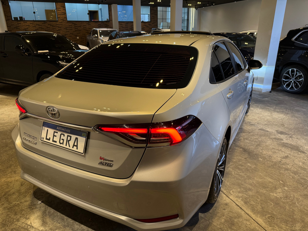 Toyota Corolla Altis Prata