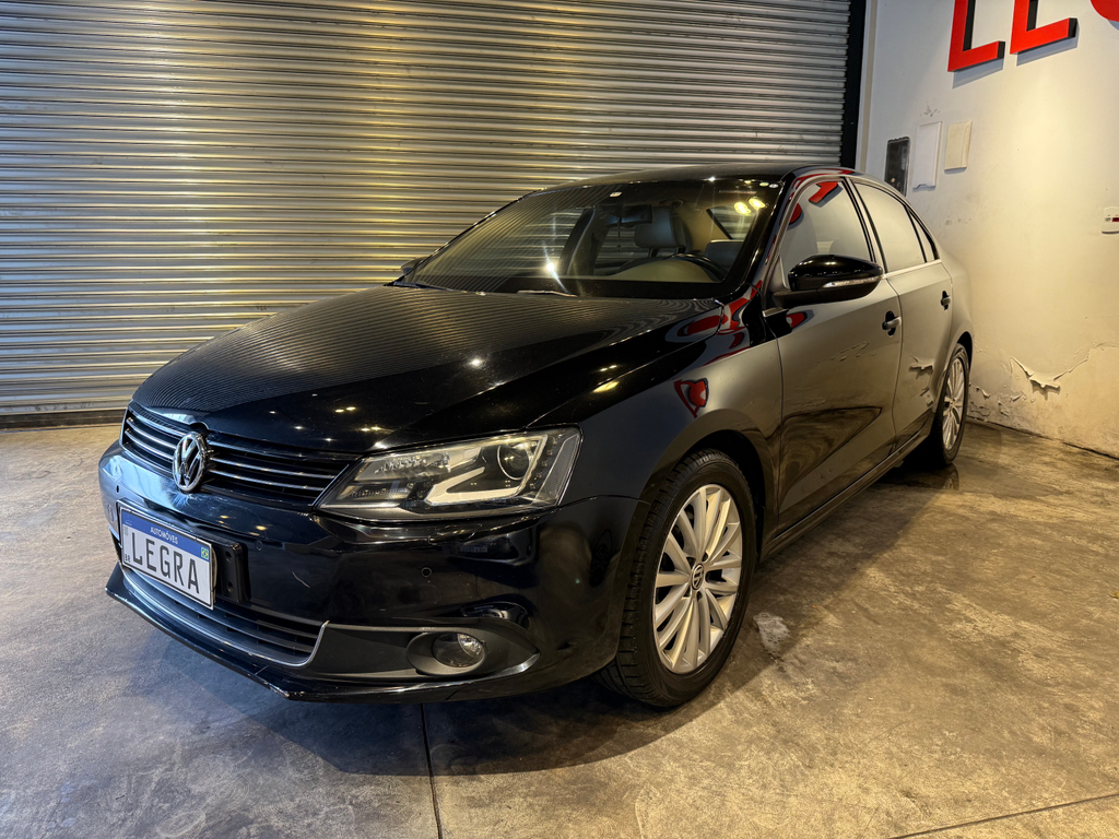 Volkswagen Jetta Preto
