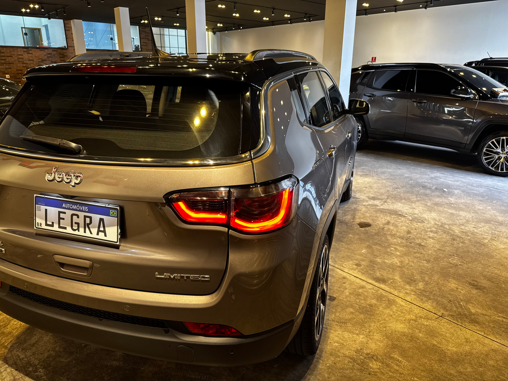 Jeep Compass Cinza