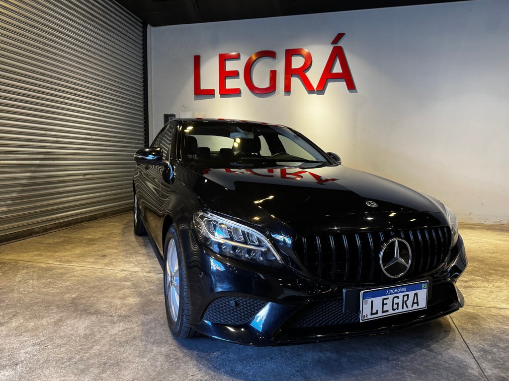 Mercedes Benz C-180 Preto