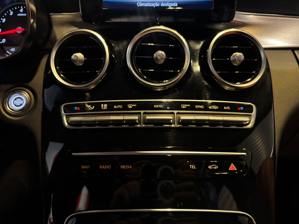 Mercedes Benz C-180 Preto