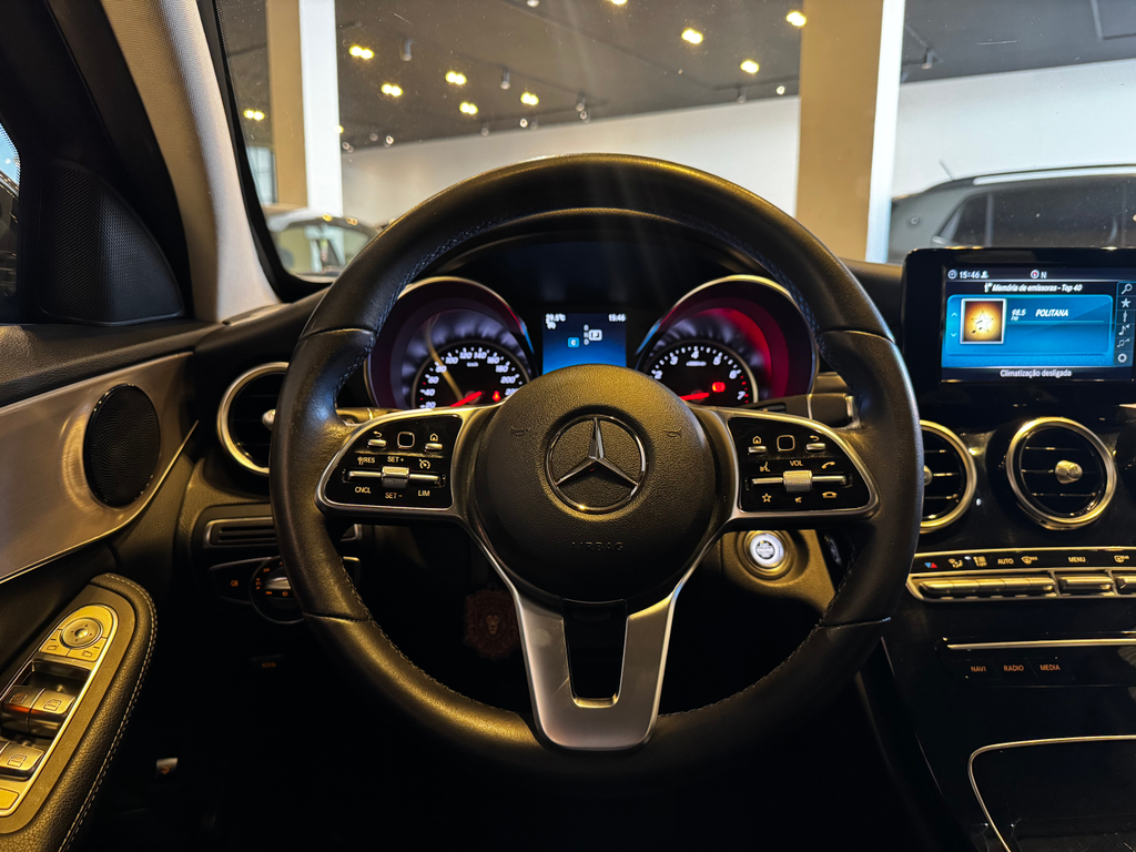 Mercedes Benz C-180 Preto