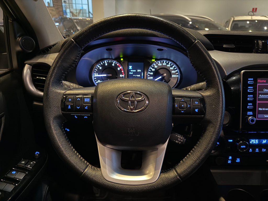 Toyota Hilux Cabine Dupla Prata