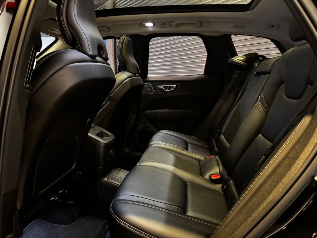 Volvo XC60 Preto