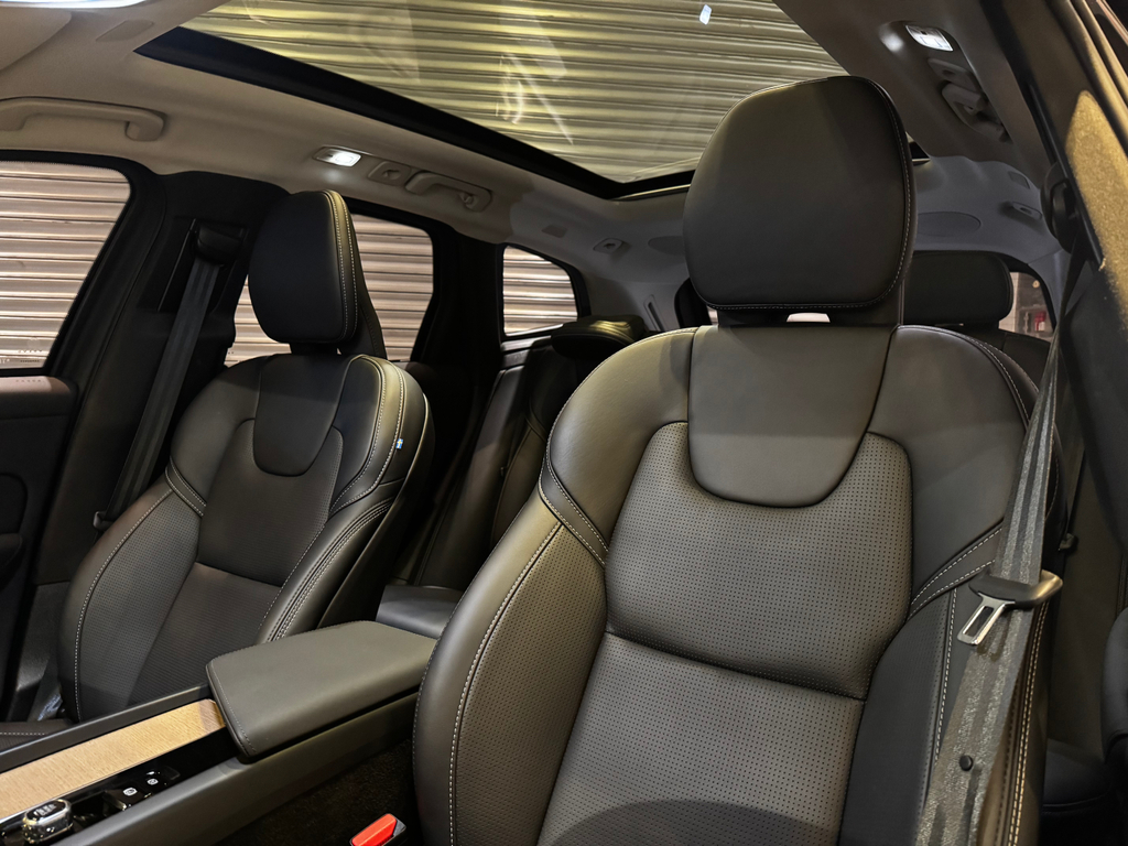 Volvo XC60 Preto