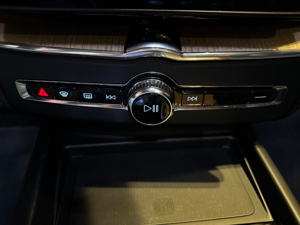 Volvo XC60 Preto