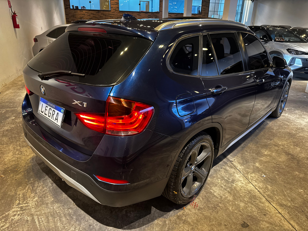 BMW X1 Azul