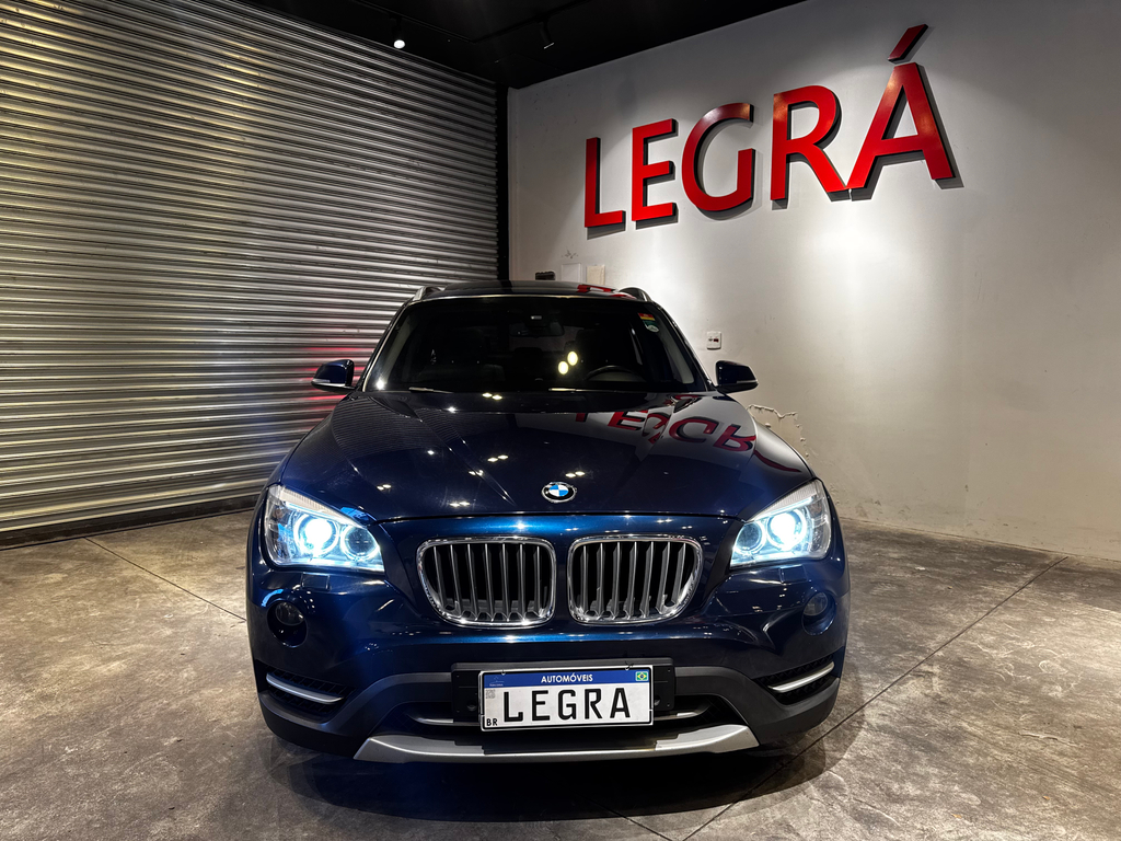 BMW X1 Azul