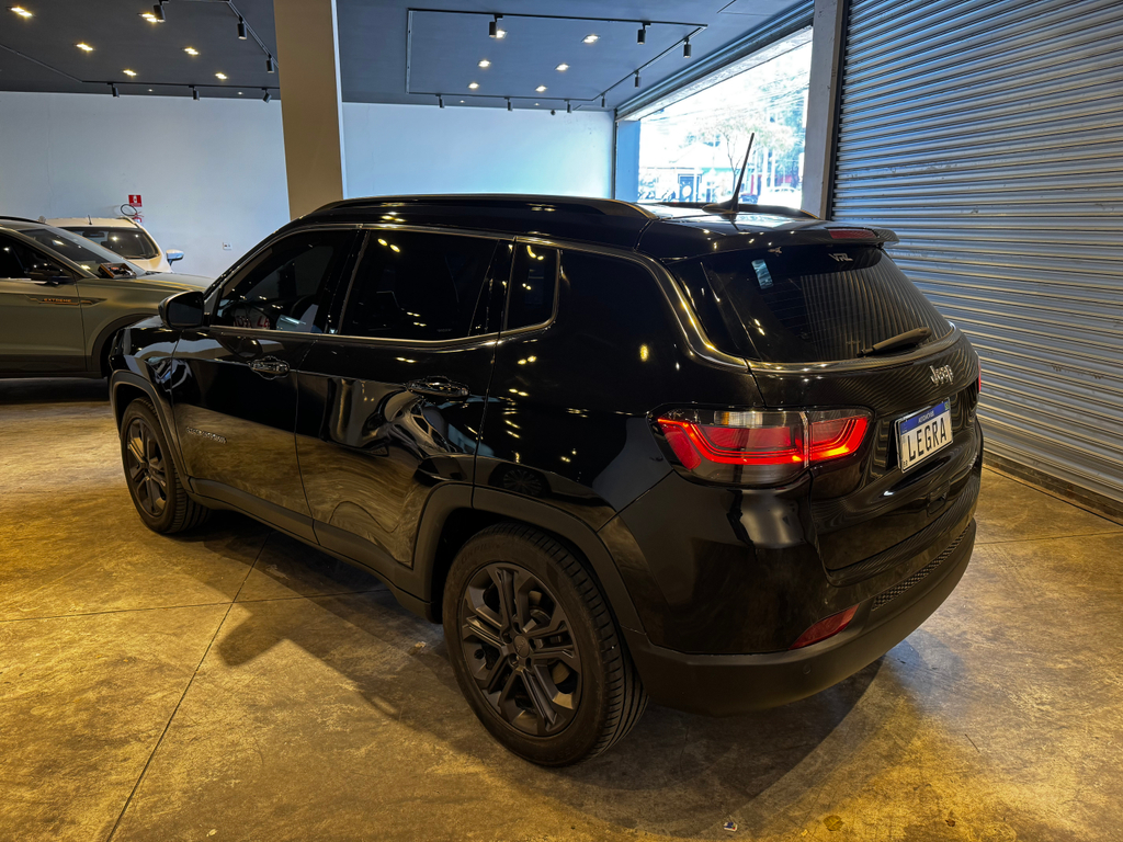 Jeep Compass Preto