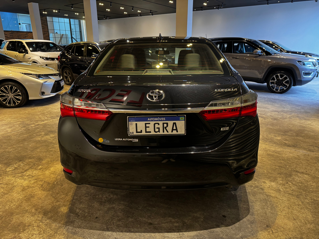 Toyota Corolla Preto
