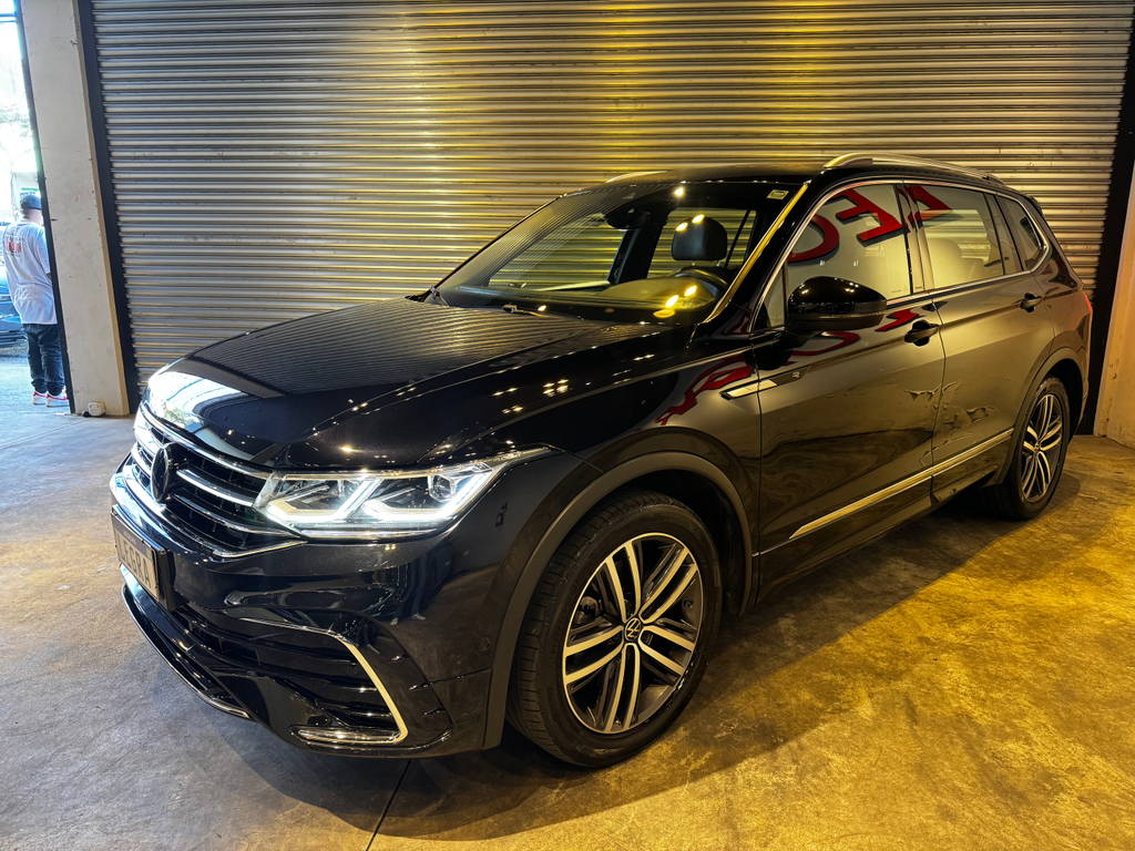 Volkswagen Tiguan Preto