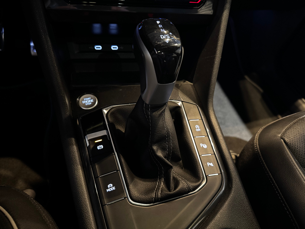 Volkswagen Tiguan Preto