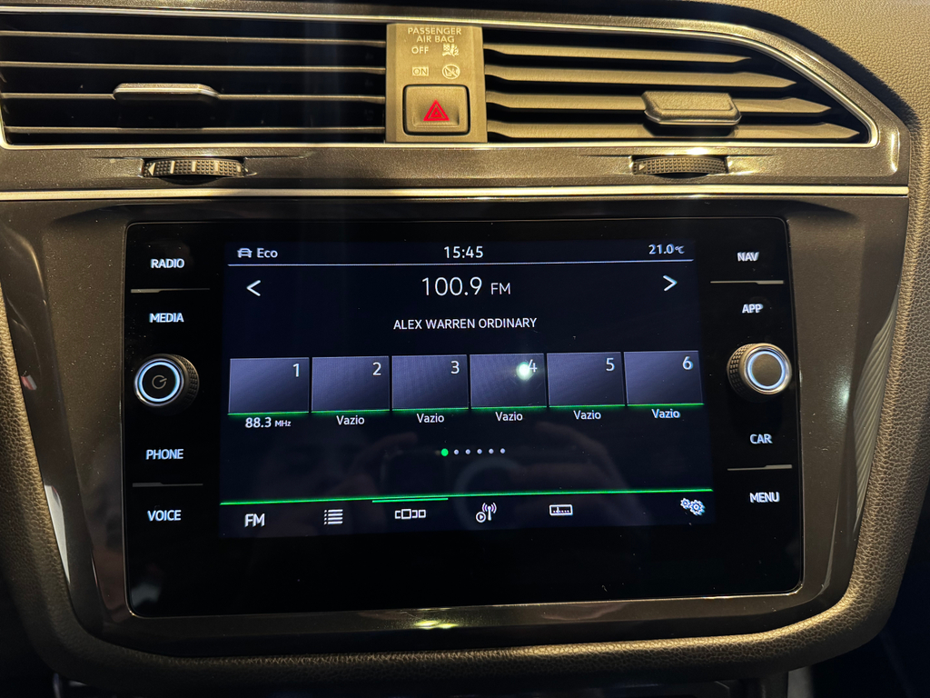 Volkswagen Tiguan Preto