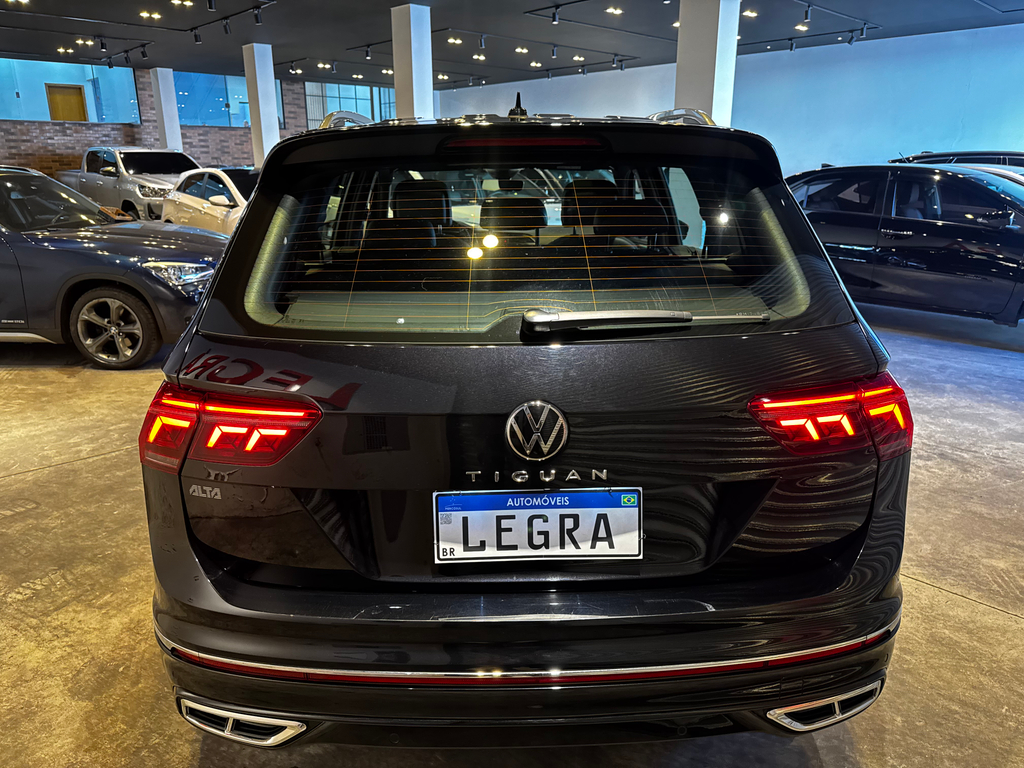Volkswagen Tiguan Preto
