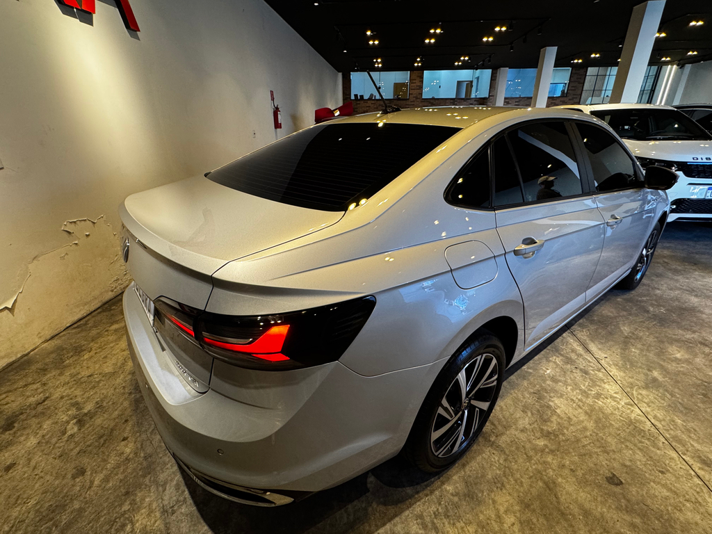 Volkswagen Virtus Prata