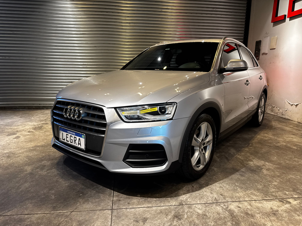 Audi Q3 Prata