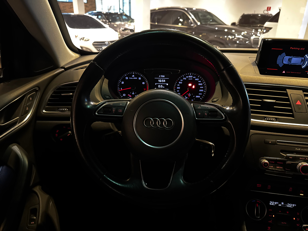 Audi Q3 Prata