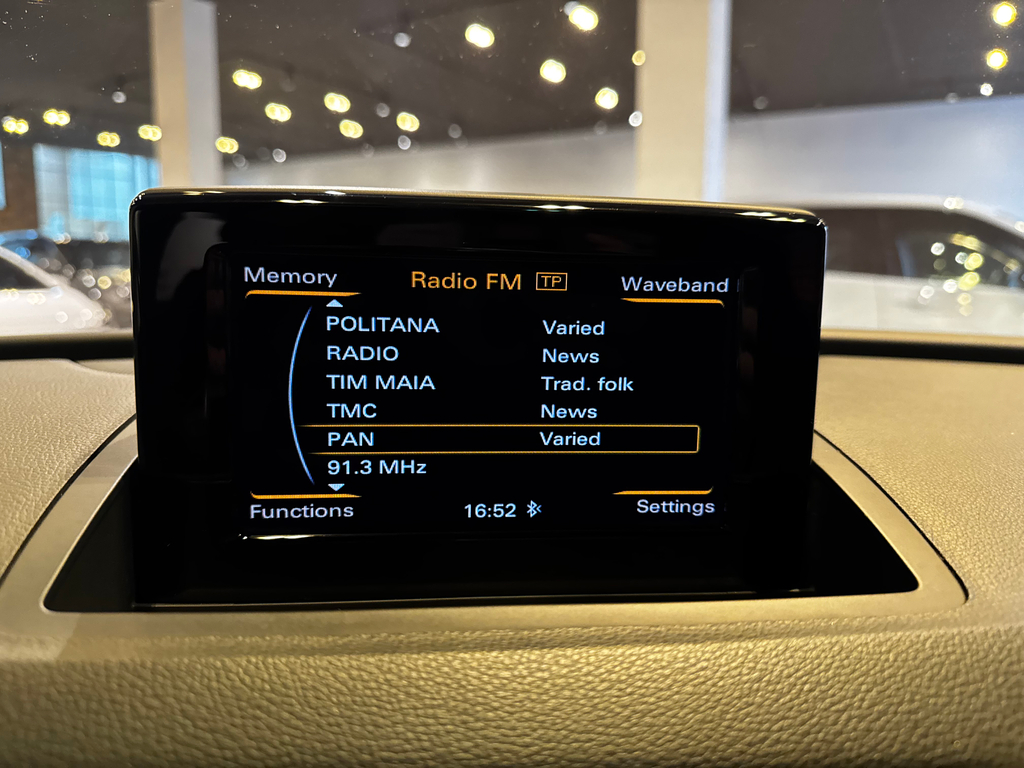 Audi Q3 Prata