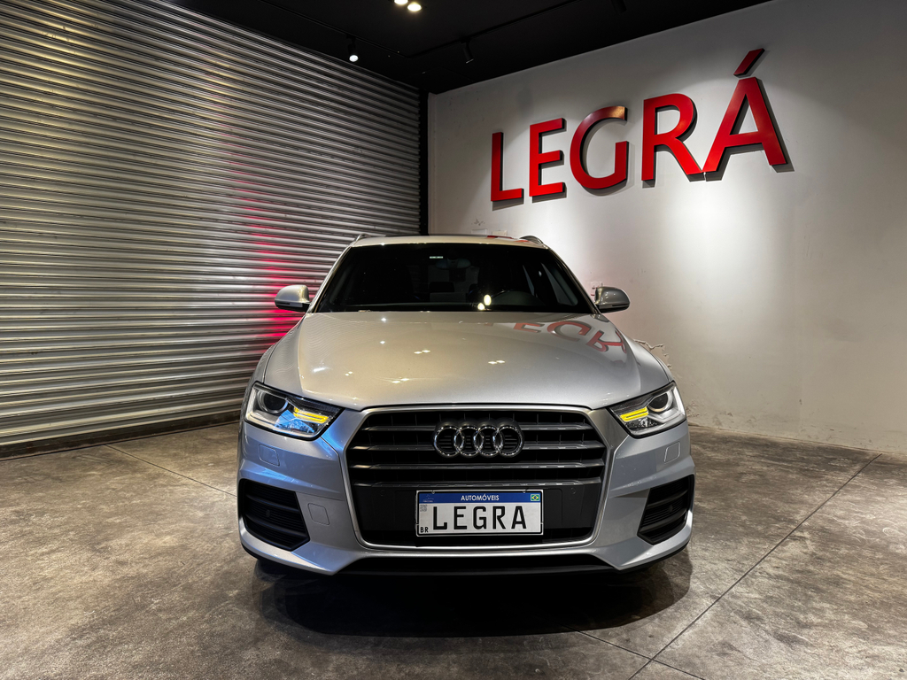 Audi Q3 Prata