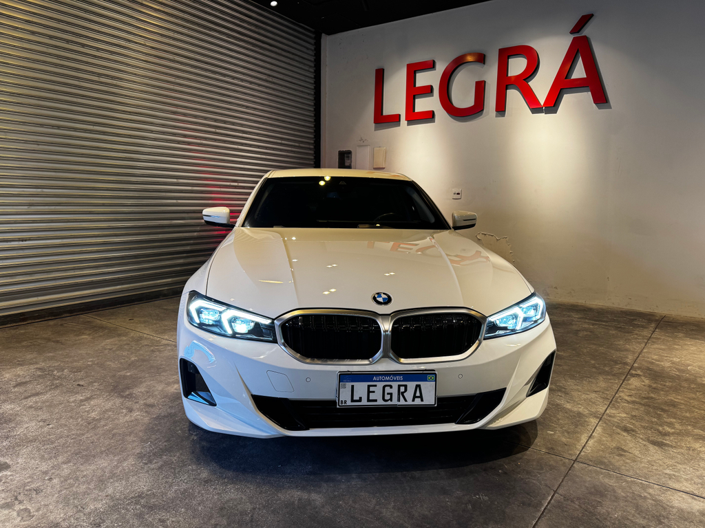 BMW 320i Branco