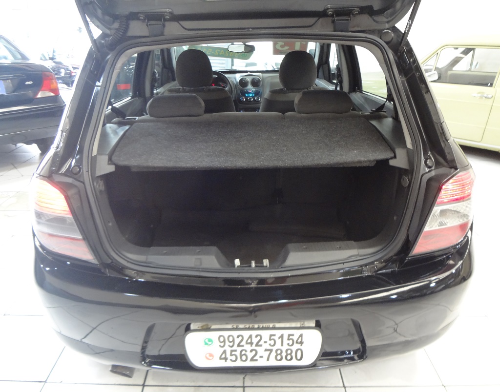 Chevrolet Agile Preto