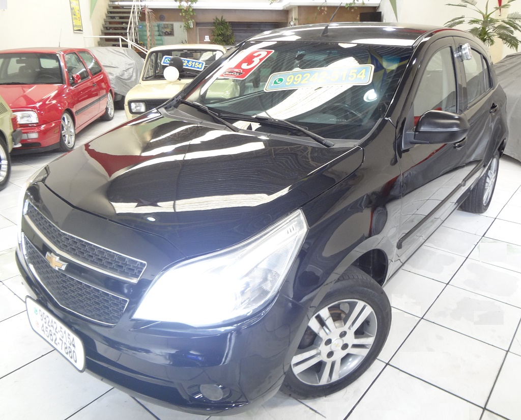 Chevrolet Agile Preto