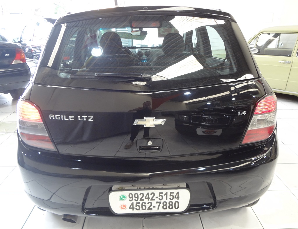 Chevrolet Agile Preto