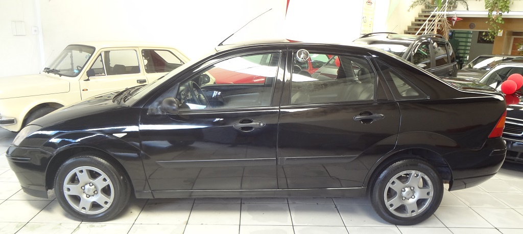 Ford Focus Preto
