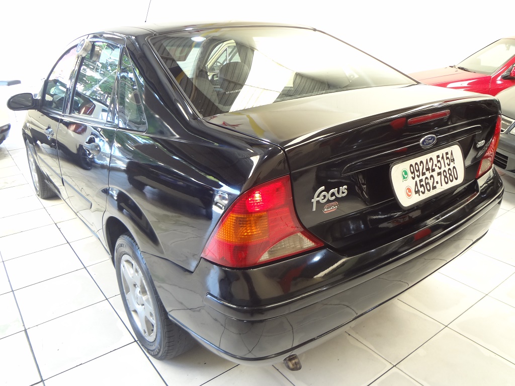 Ford Focus Preto
