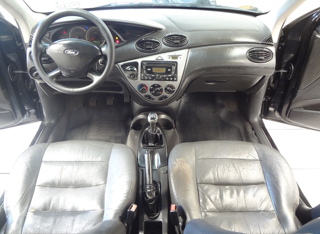 Ford Focus Preto