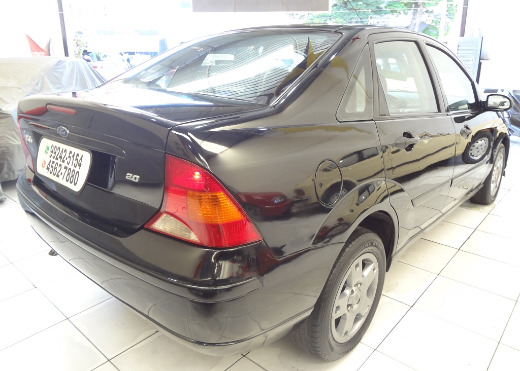 Ford Focus Preto