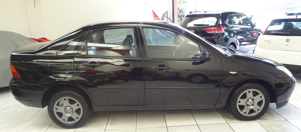 Ford Focus Preto