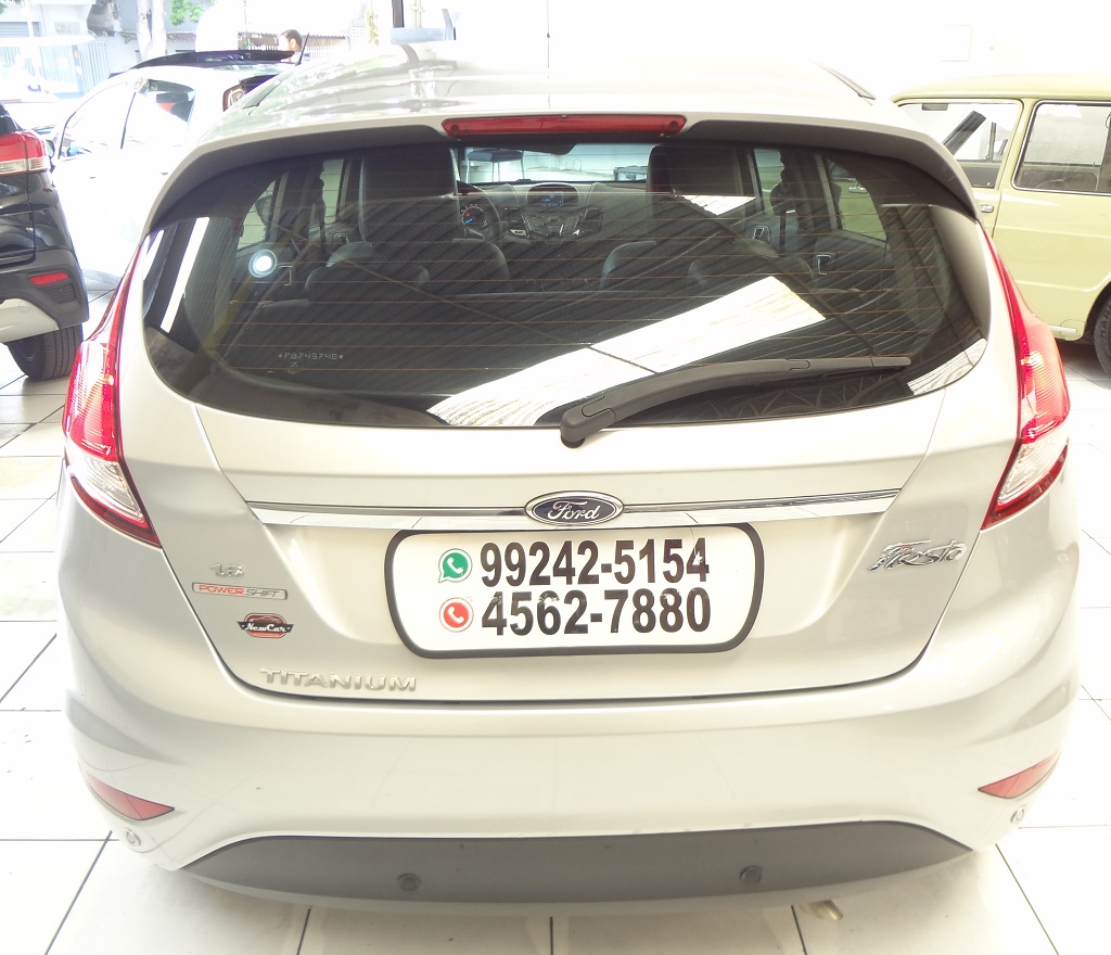 Ford Fiesta Prata
