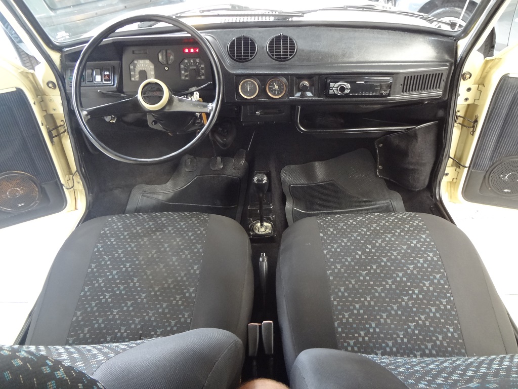 Fiat 147 Bege