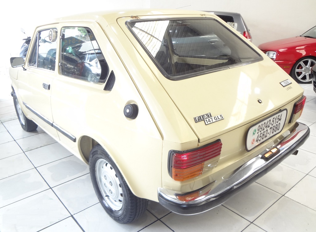 Fiat 147 Bege