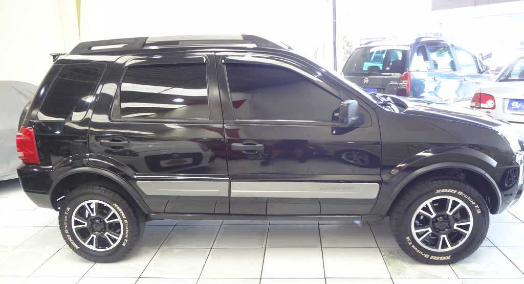 Ford EcoSport Preto