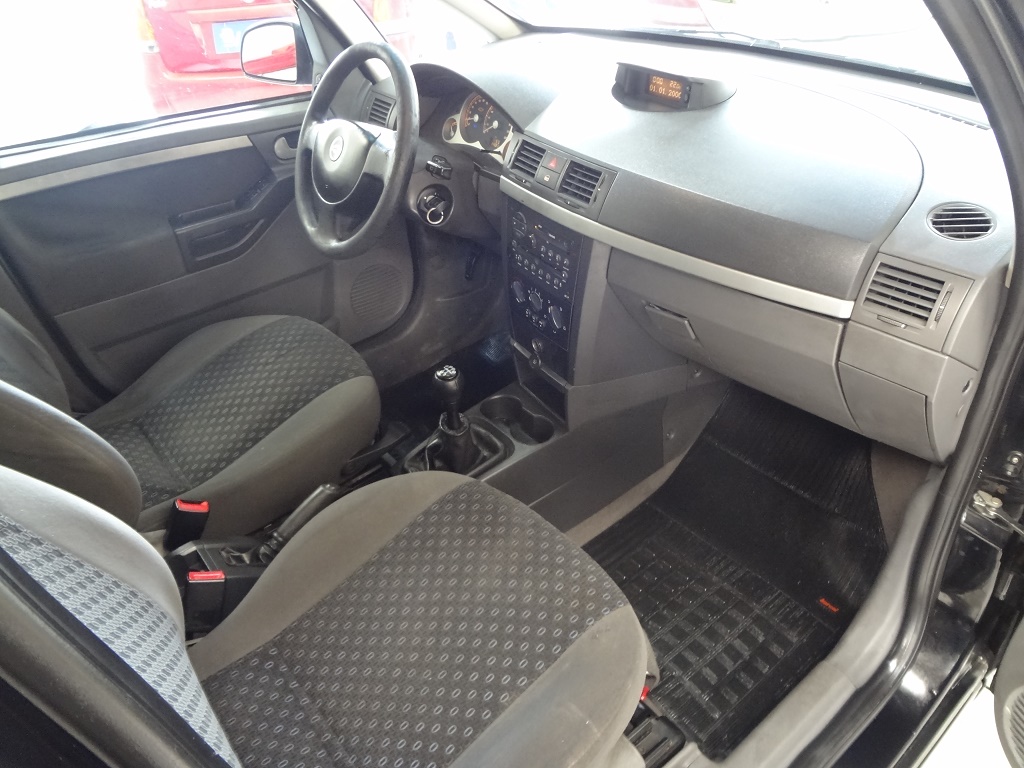 Chevrolet Meriva Preto