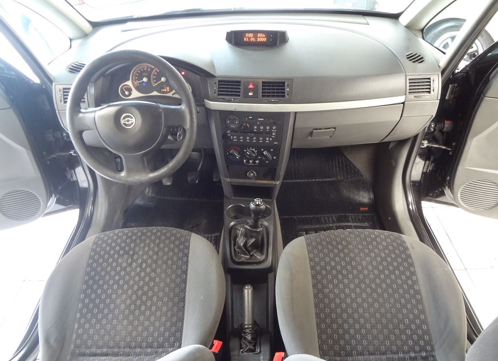Chevrolet Meriva Preto