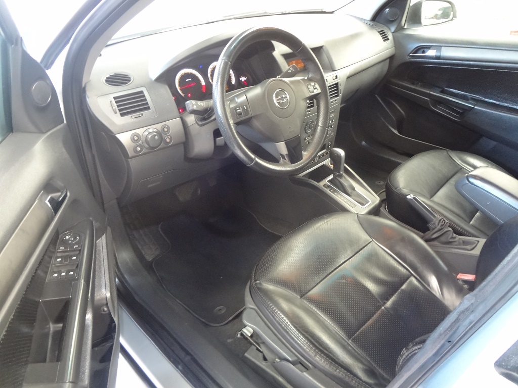 Chevrolet Vectra GT Prata