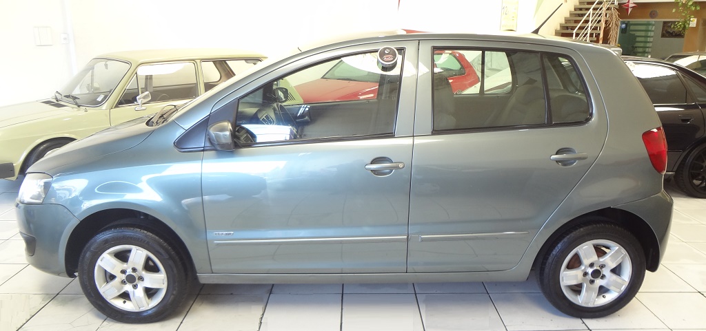 Volkswagen Fox Cinza