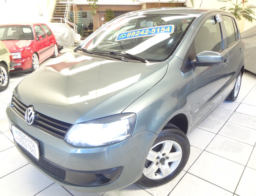 Volkswagen Fox Cinza
