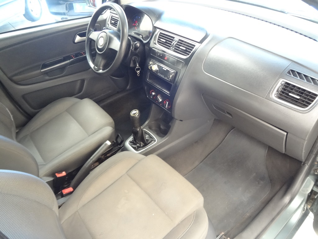 Volkswagen Fox Cinza